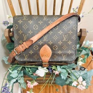 Louis Vuitton Cartouchiere GM